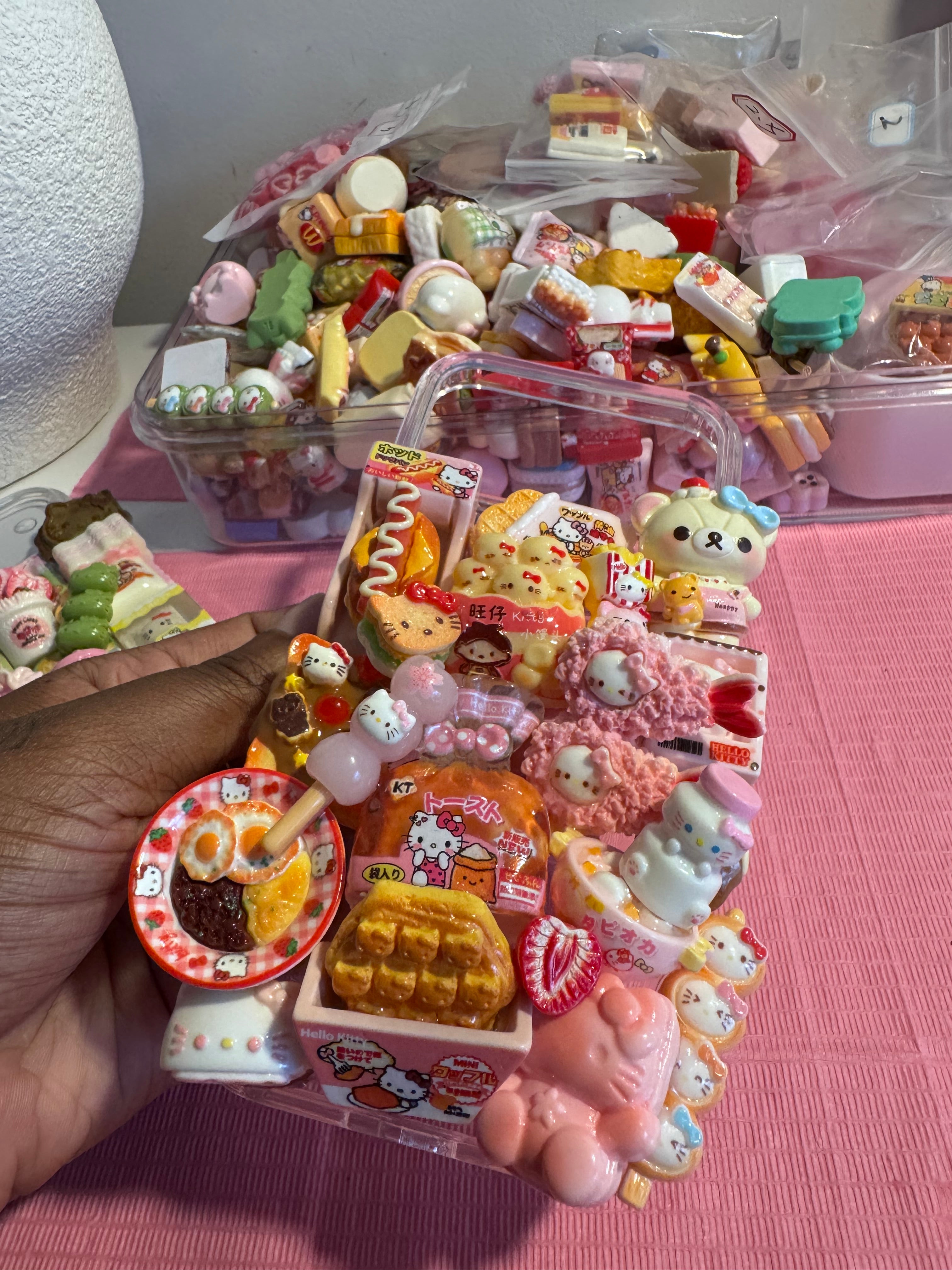 HK Foodie Case (17 Pro Max)