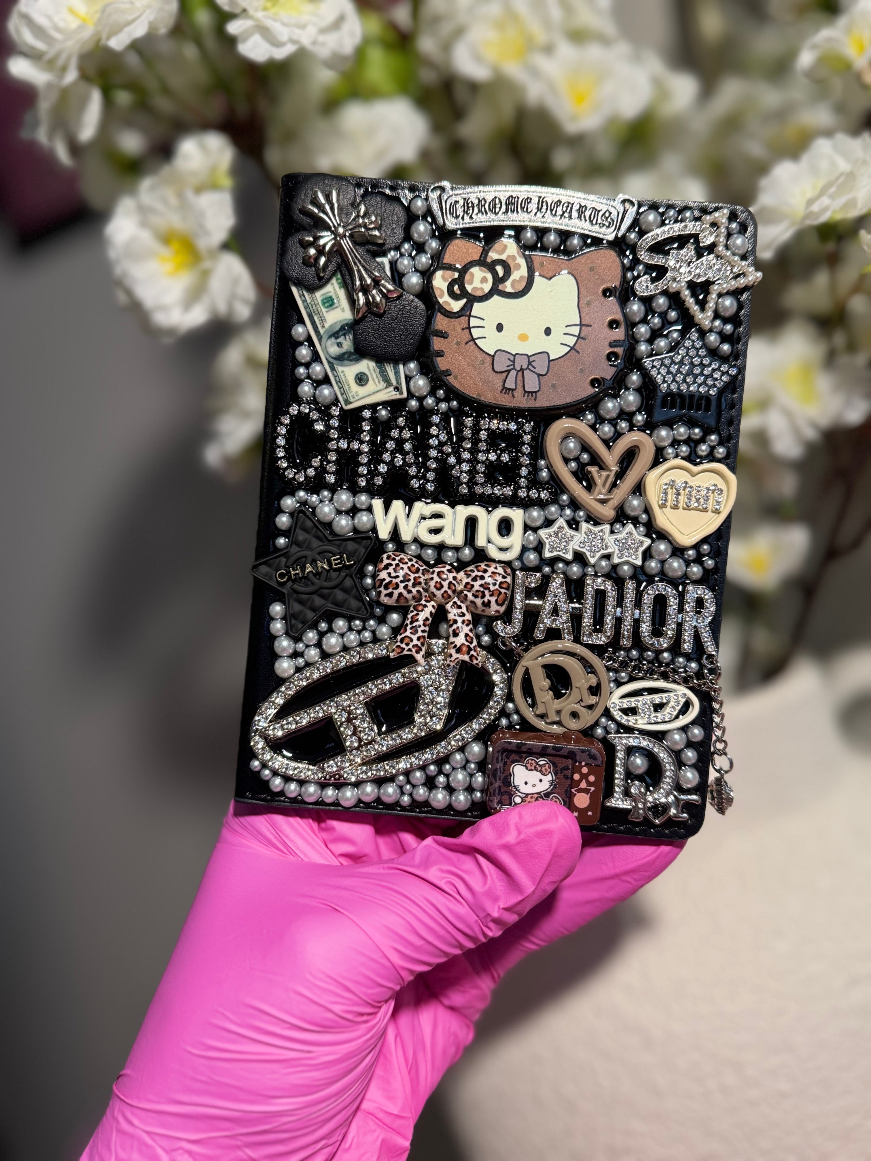 Junkie Passport(READY TO SHIP)